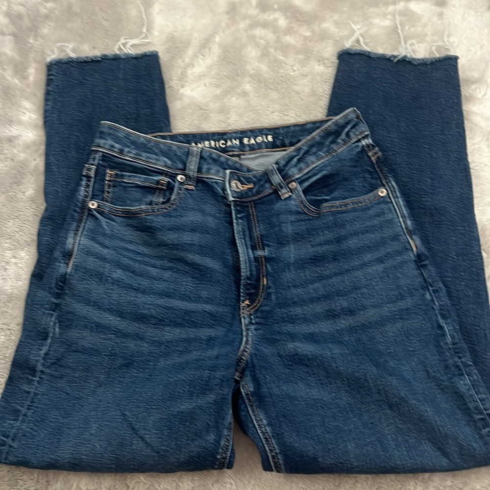 American Eagle Crossover Mom Straight Jean